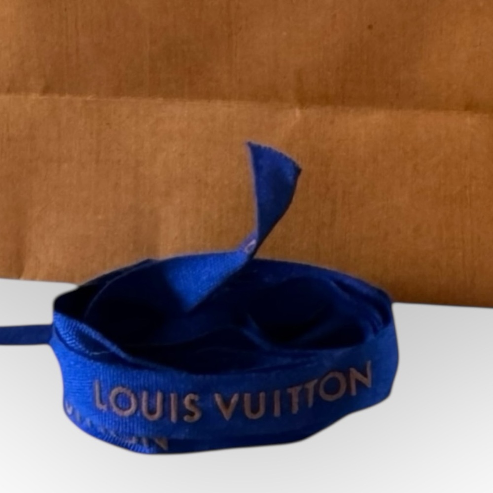 ๐ Authentic Louis Vuitton Ribbon - Blue - 0.5 Inch Wide 50โ long - Picture 5 of 6